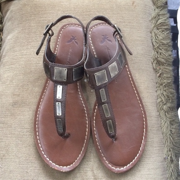 American Eagle Sandals