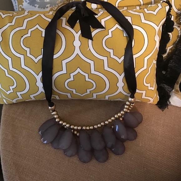 Ladies necklace by: Chico's - Picture 1 of 3
