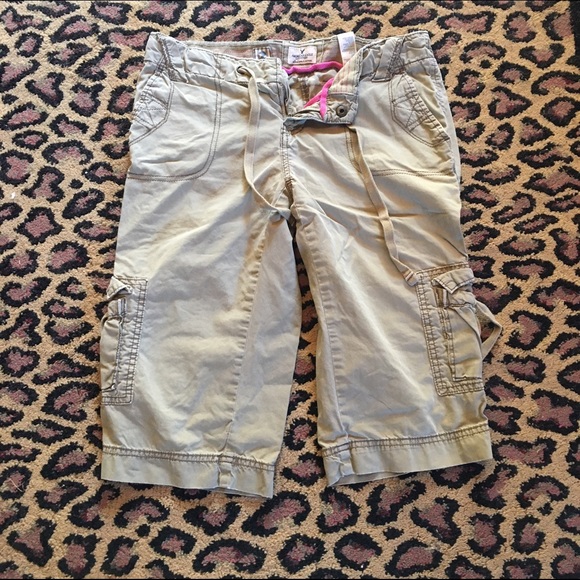 American Eagle cargo shorts
