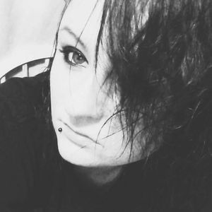 Meet your Posher, Alishia