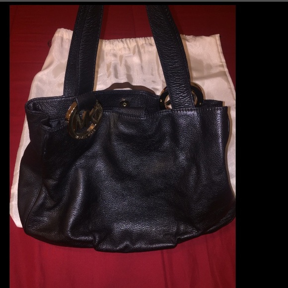 Authentic Michael Kors Fulton  Black Handbag - Picture 4 of 4