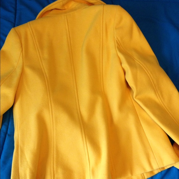 Coat - Picture 4 of 4