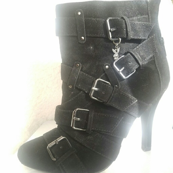 Strepy just above ankle boots. Going away soon