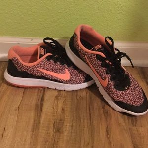 Nike shoes