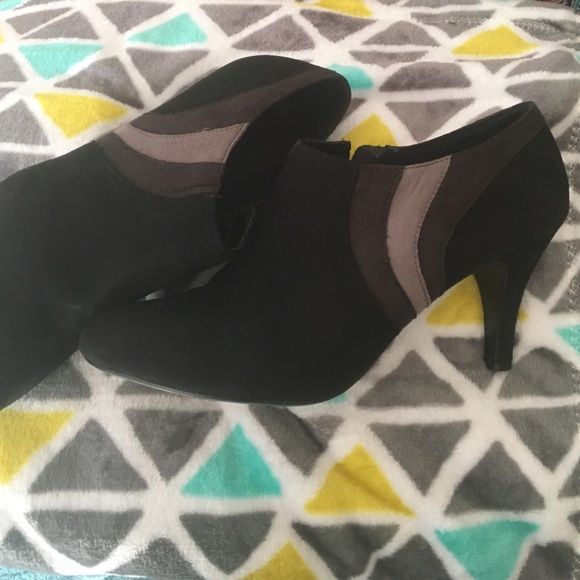 Cute ankle booties!