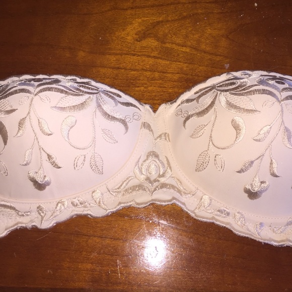 VINTAGE 1970's strapless bra 36 C