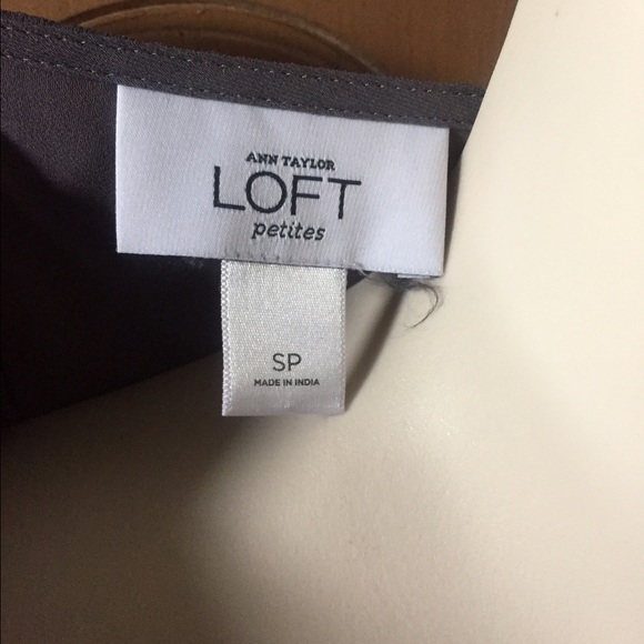 Pretty Loft blouse - Picture 4 of 4