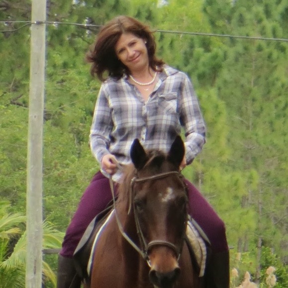 Meet your Posher, Regina