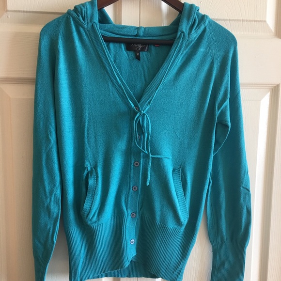 Hooded sweater