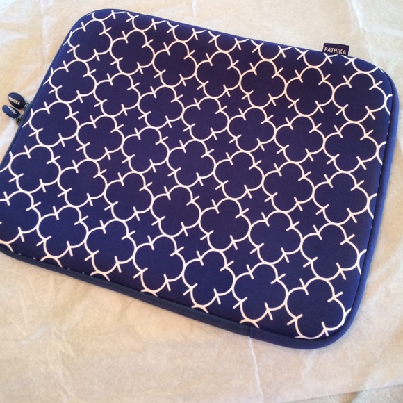 pathika laptop sleeve