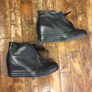 Converse Chuck Taylor All Star Leather Sneakers