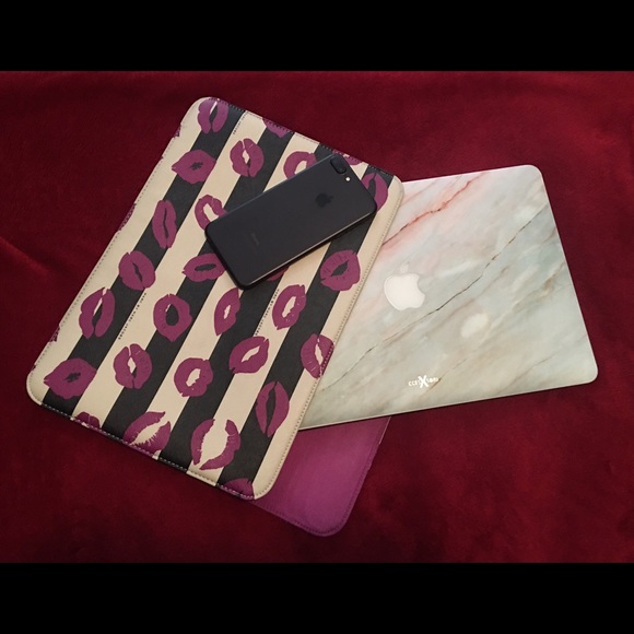 ⚡Blush Marble MacBook Skin⚡ - Picture 2 of 2