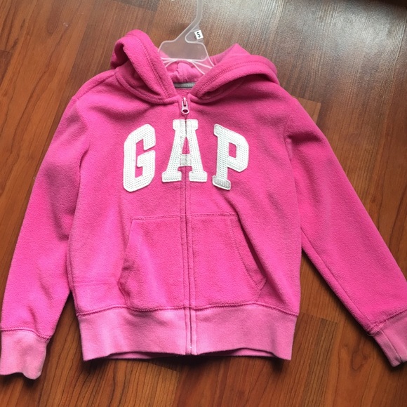 Gap sweater