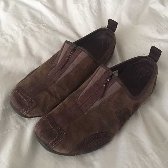 Merrell zip barrado shoes. Brown