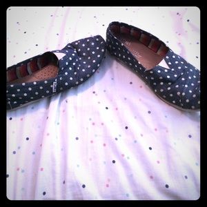 Polka dot toms