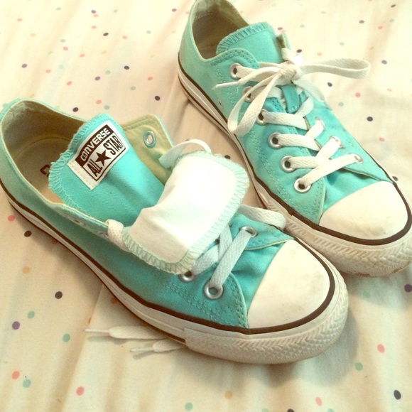 Women's teal converse