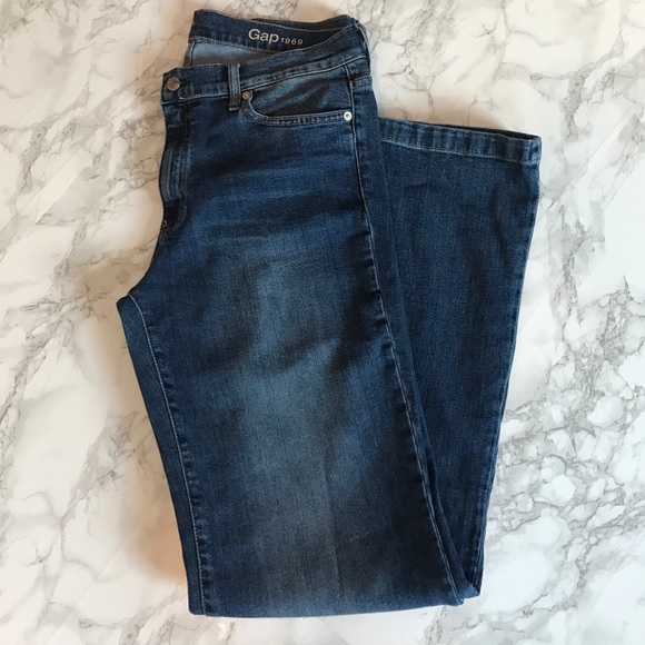 GAP Authentic Flare Jeans - Picture 2 of 4