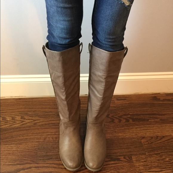 Tan riding boots NEVER WORN