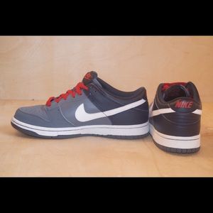 Nike Low Sneakers