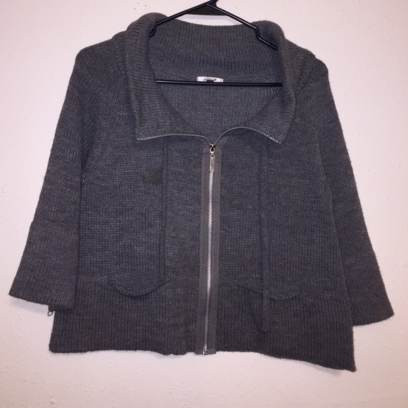 Cropped sweater