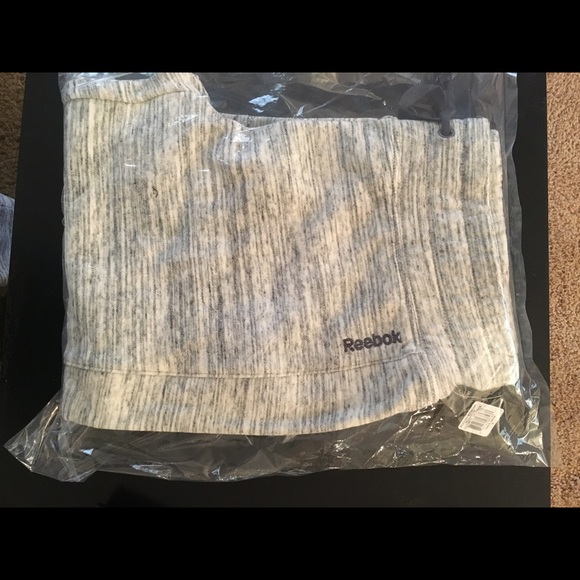 Reebok fleece open bottom pant - Picture 2 of 2