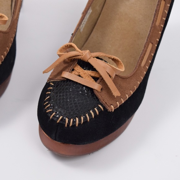 ❌Sold❌NWOB Very Volatile wooden heel pumps - Picture 2 of 4