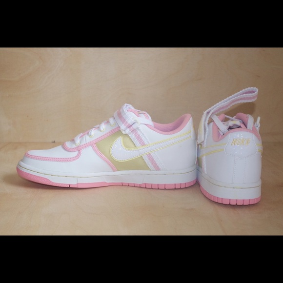 pink nike vandal