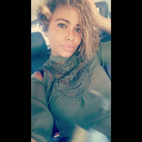 Meet your Posher, Kayja