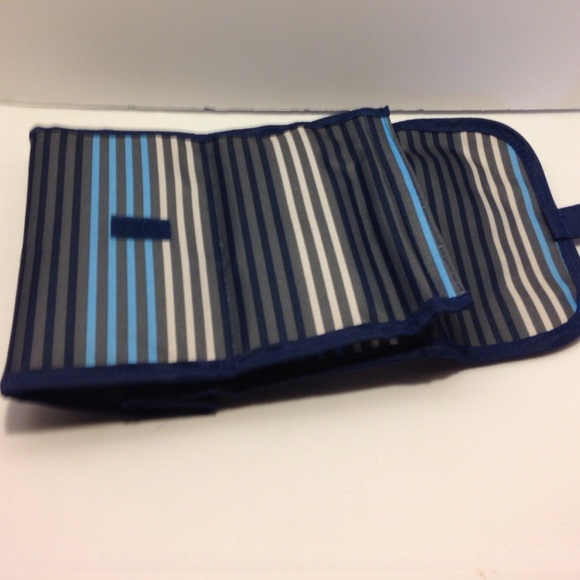 Freezable Stylish Lunch Bag - Picture 3 of 4