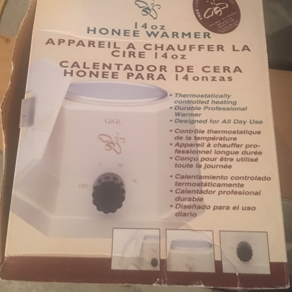 New never used hot wax set