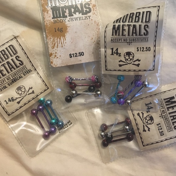 14 gauge body jewelry.  Fully sealed