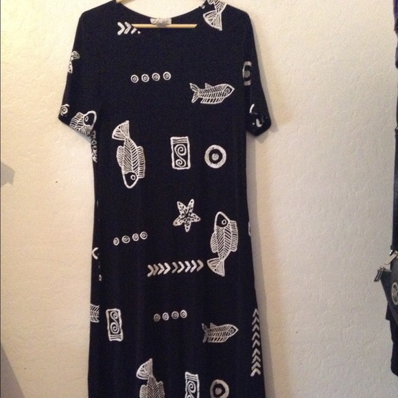 black vintage dress