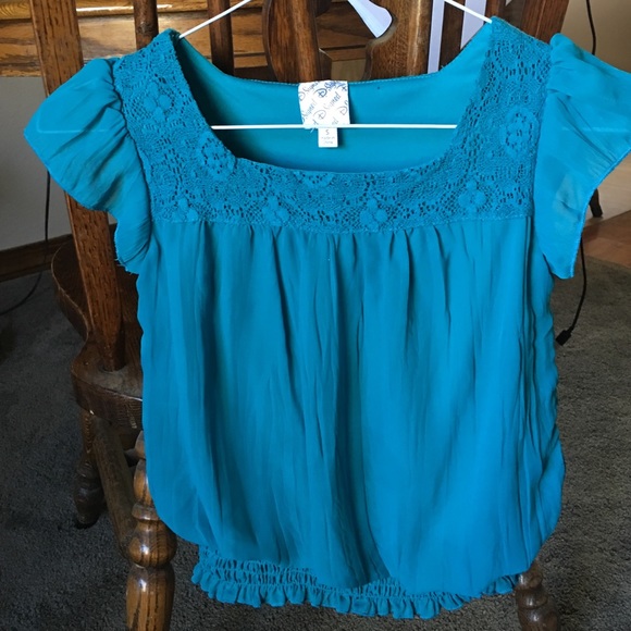 Girls silky teal shirt
