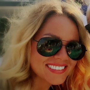 Meet your Posher, Megan