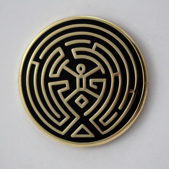 The Maze – Black & Gold Enamel Pin - Picture 1 of 1