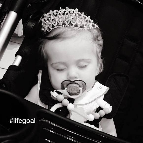 Meet your Posher, Lauren - Picture 1 of 1