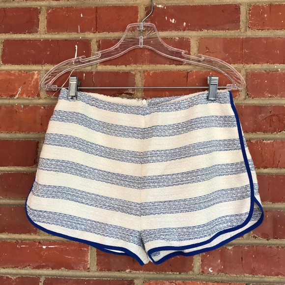 NWT Line & Dot dress shorts. Size S.