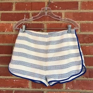 NWT Line & Dot dress shorts. Size S.