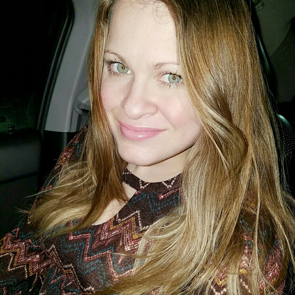 🌹 Meet your Posher, Melissa