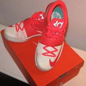 Worn TWICE ‼️ Nike KD7 "Eggnog" Shoes