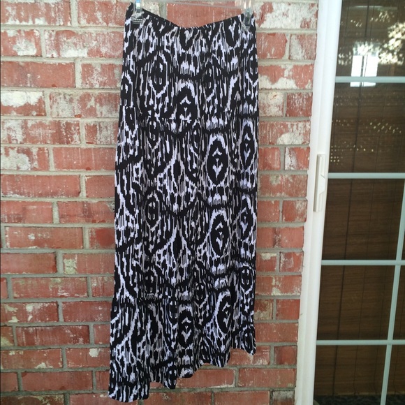 Kim Rogers B&W Ikat Maxi