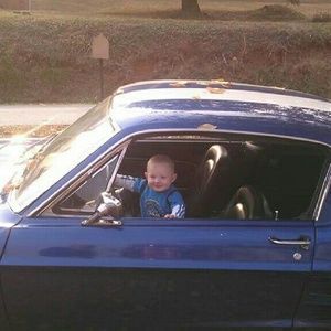 Meet your Posher, Courtney