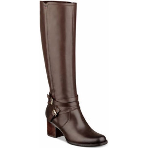 ⚠️SOLD!⚠️Tommy Hilfiger Women's Boots