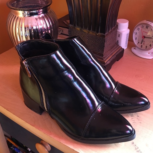 Coated point Chelsea boots BRAND NEW worn ONCE