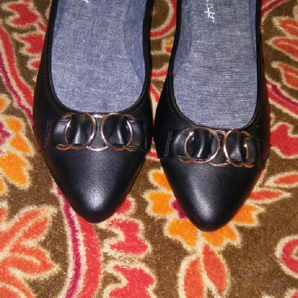 Ladies shoes
