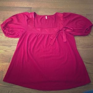 Red short sleeved sweater