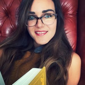 Meet your Posher, April