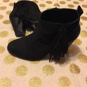 Cute black fringe booties