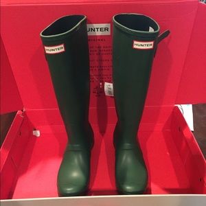 Brand New Green Hunter Rain Boots Size 8