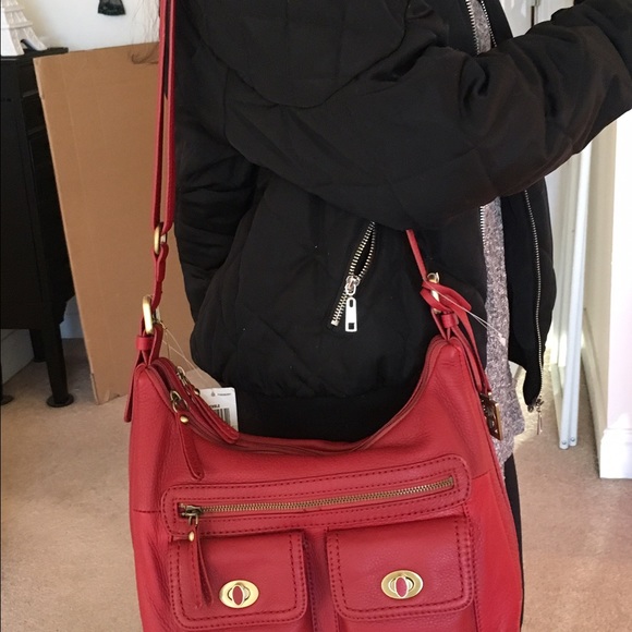 Brand new Giani Bernini shoulder bag. With tags.